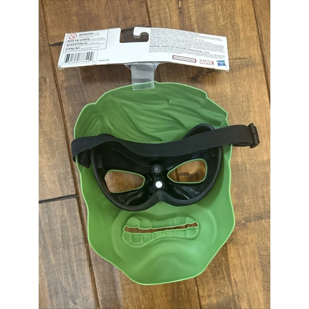 NWT The Incredible HULK Marvel Avengers Hasbro Green Dress Up Play Mask Costume